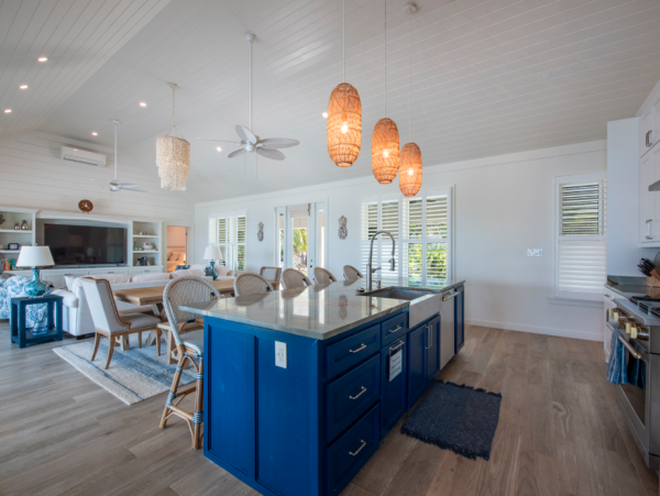 Luxurious Beachfront Four Bedroom Rental in Eleuthera